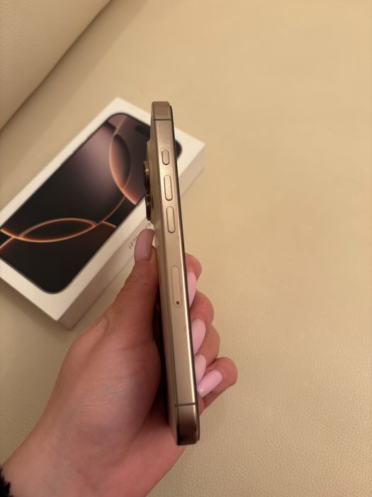 iPhone  16 Pro ідеальний