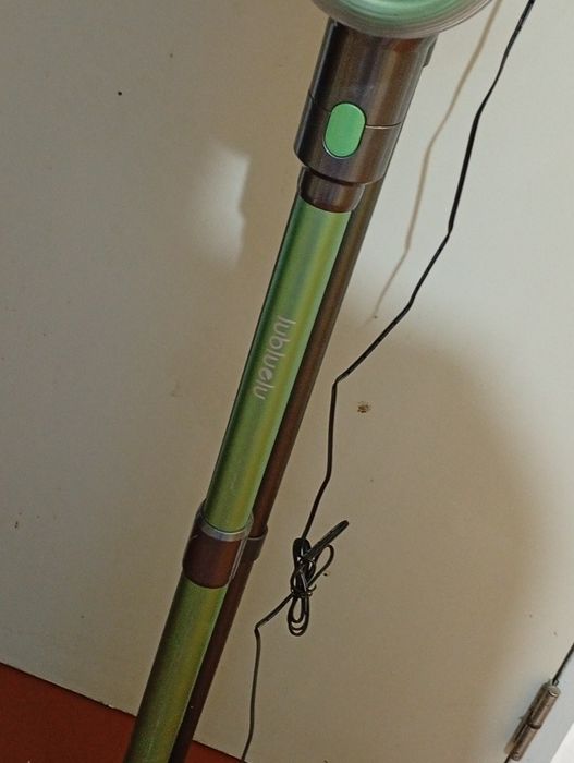 Aspirador vertical Lubluelu sem saco e Touch