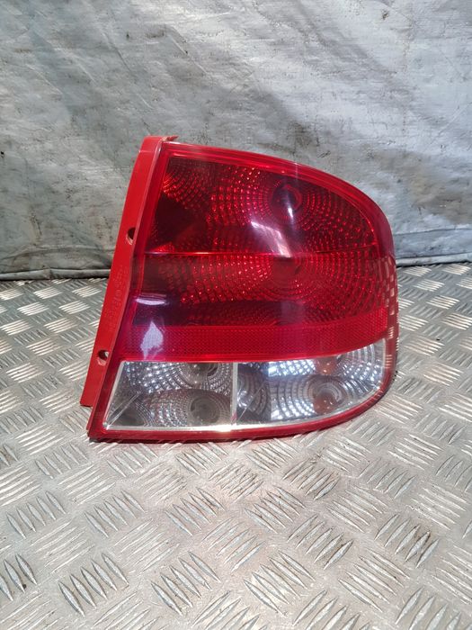 Lampa Prawa Tył Chevrolet Aveo T250 Sedan 08R- Europa