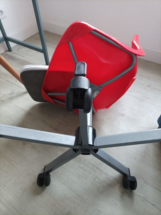 Cadeira p/secretária