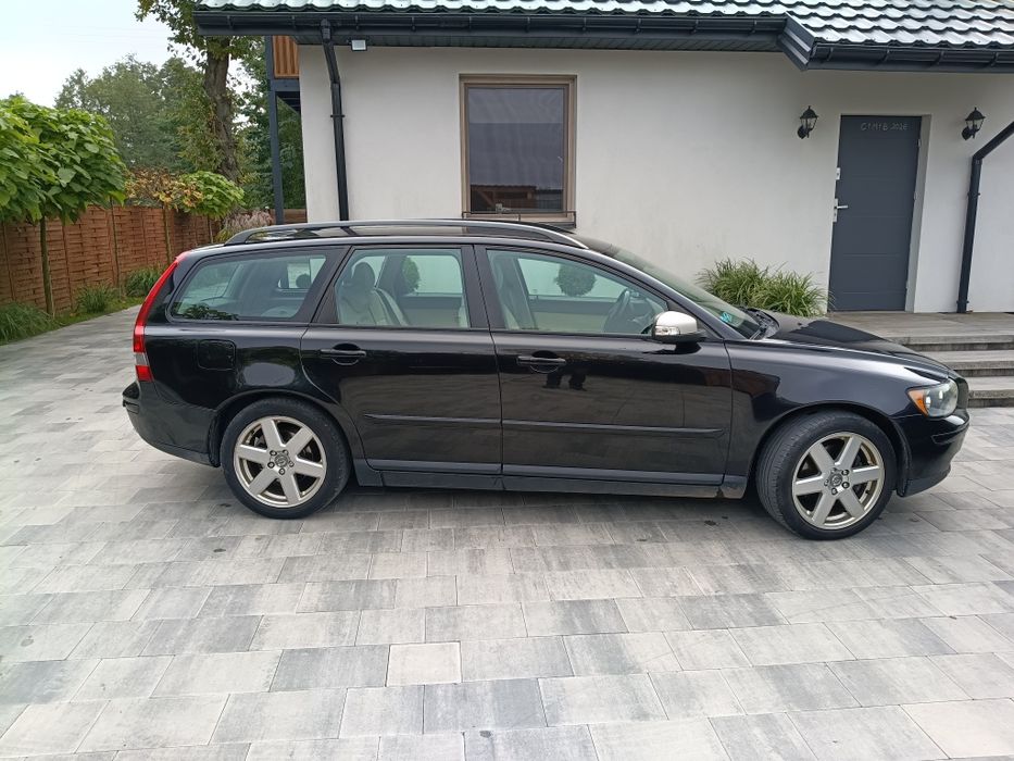 Volvo V50