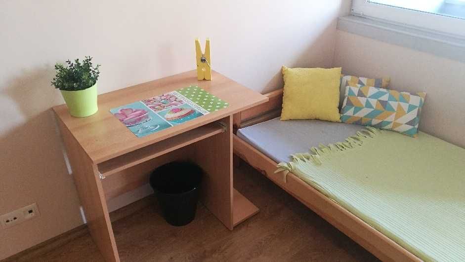 Miejsce w pokoju 2-osobowym - os. Centrum E, Nowa Huta (Plac Centralny)