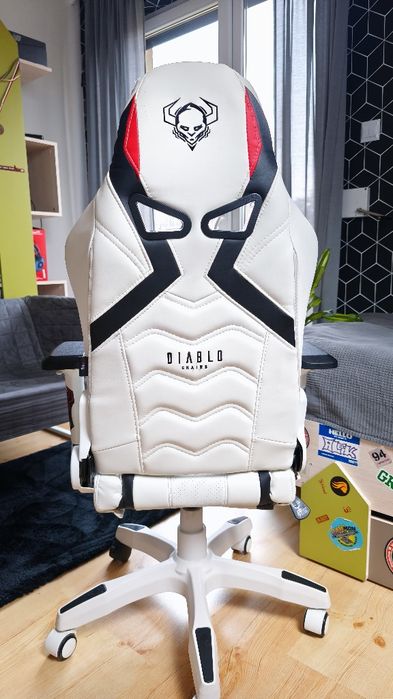 Fotel Diablo Chair Kids Size