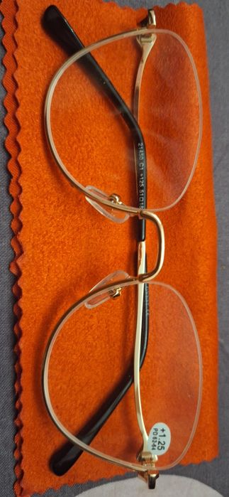 Окуляри+1,25 нові