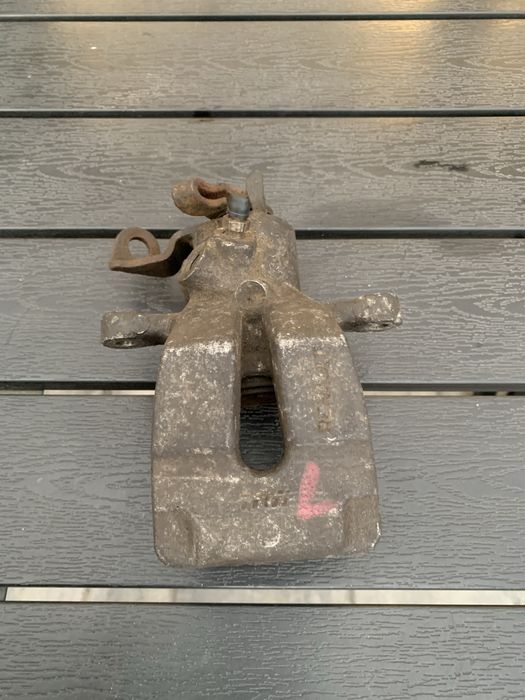 Zacisk hamulcowy hamulca lewy tył scenic II megane II