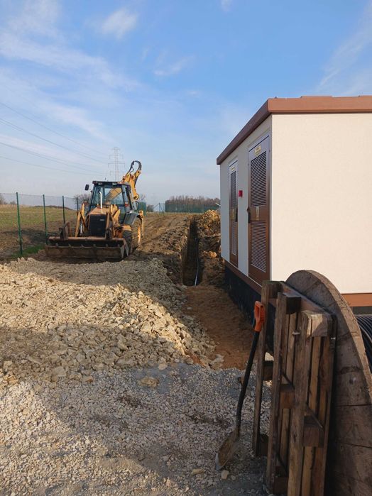 Przesiewanie mobilne Usługi koparko-ładowarką wykopy pod fundamenty