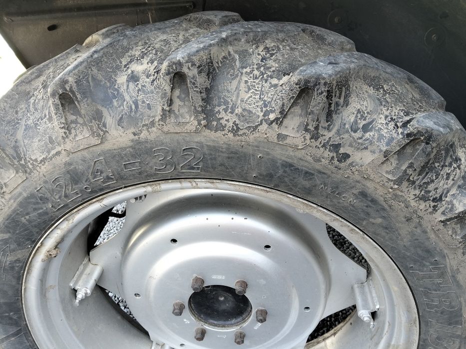 Opony rolnicze 12,4r32