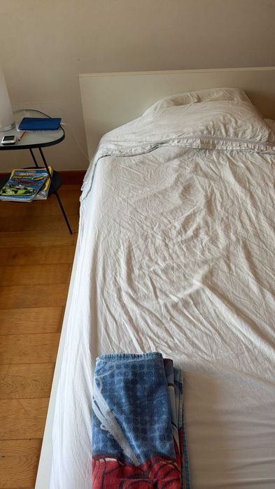 Cama de Solteiro com colção