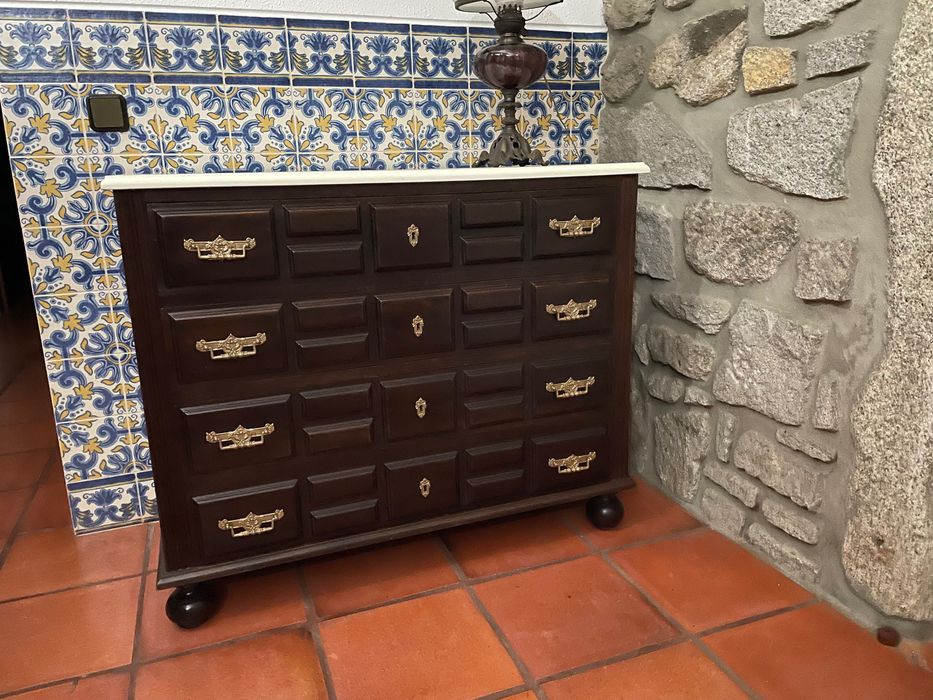Cómoda clássica Restaurada