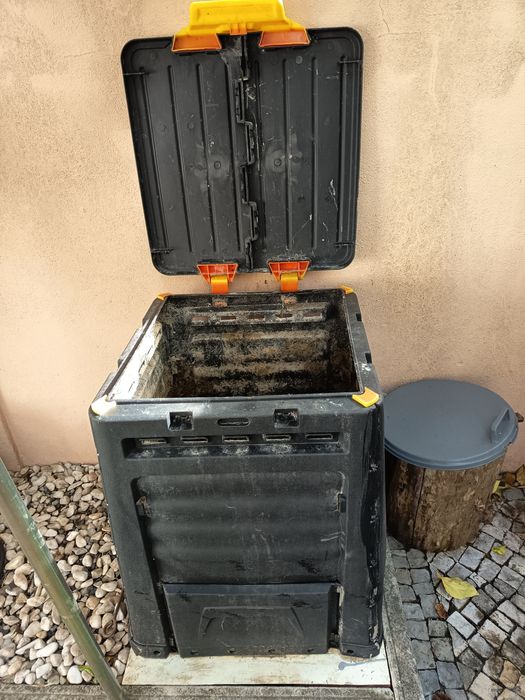 Compostor PVC 70x60x60