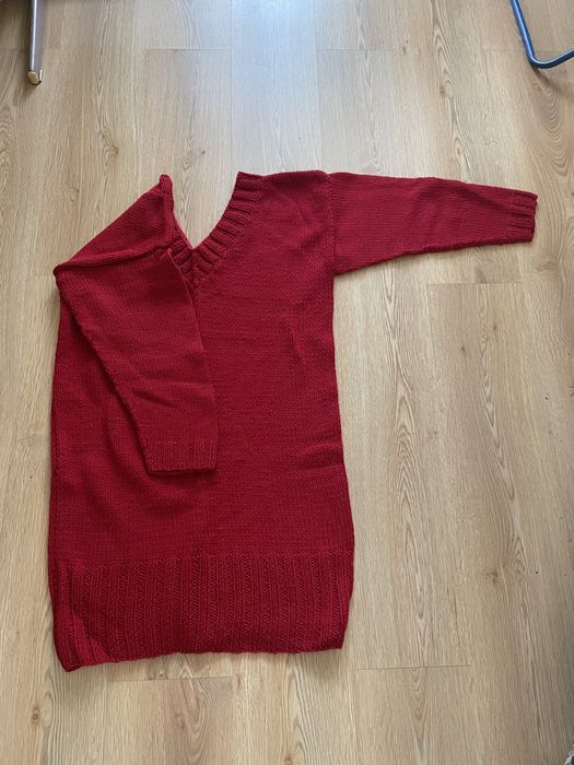 Платье вязанное красное для девушки оверсайз