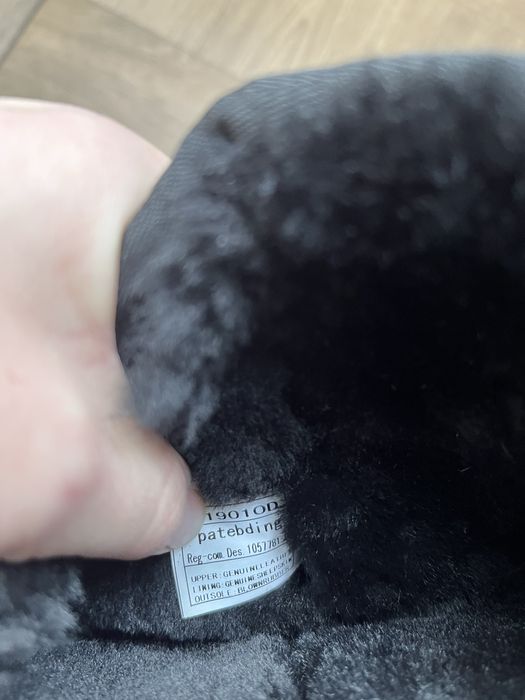 UGG Australia, оригінал, на розмір 38