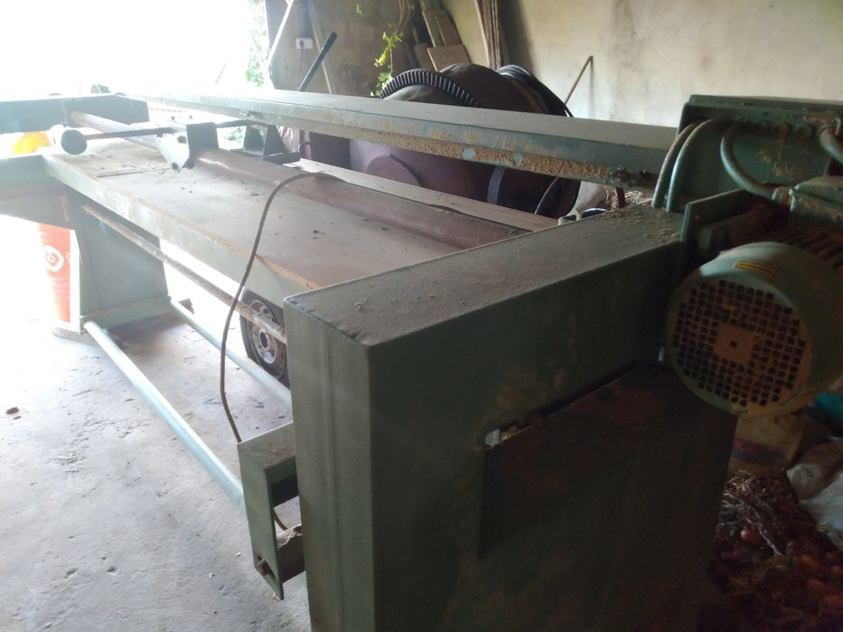 Lixadeira de cinta para carpintaria ou serralharia