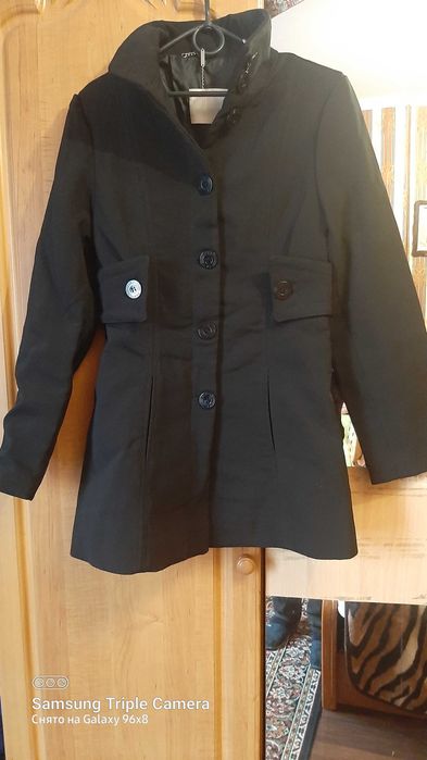 Пальто женское viscosa45% acetat 55%,  made in Italy size M