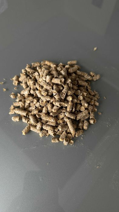 Otręby jęczmienne prosowe mieszane kukurydza śruta