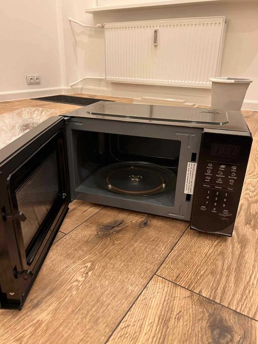 Mikrofala Hisense H20MOBS4H