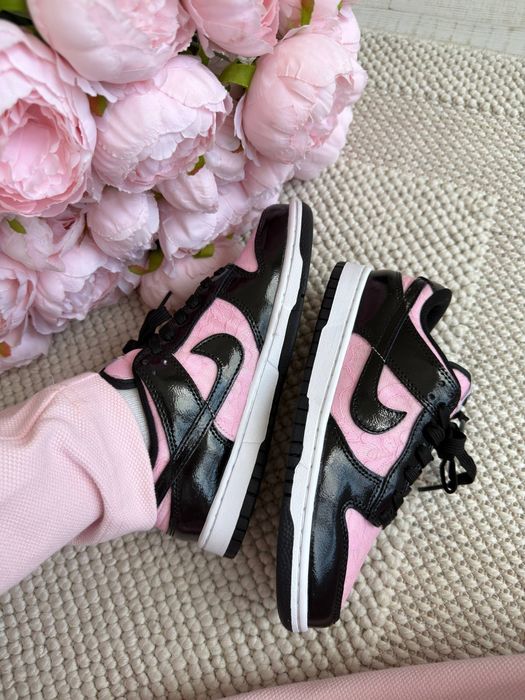 Nike SB Dunk Low Wmns Lace Pack Pink Black