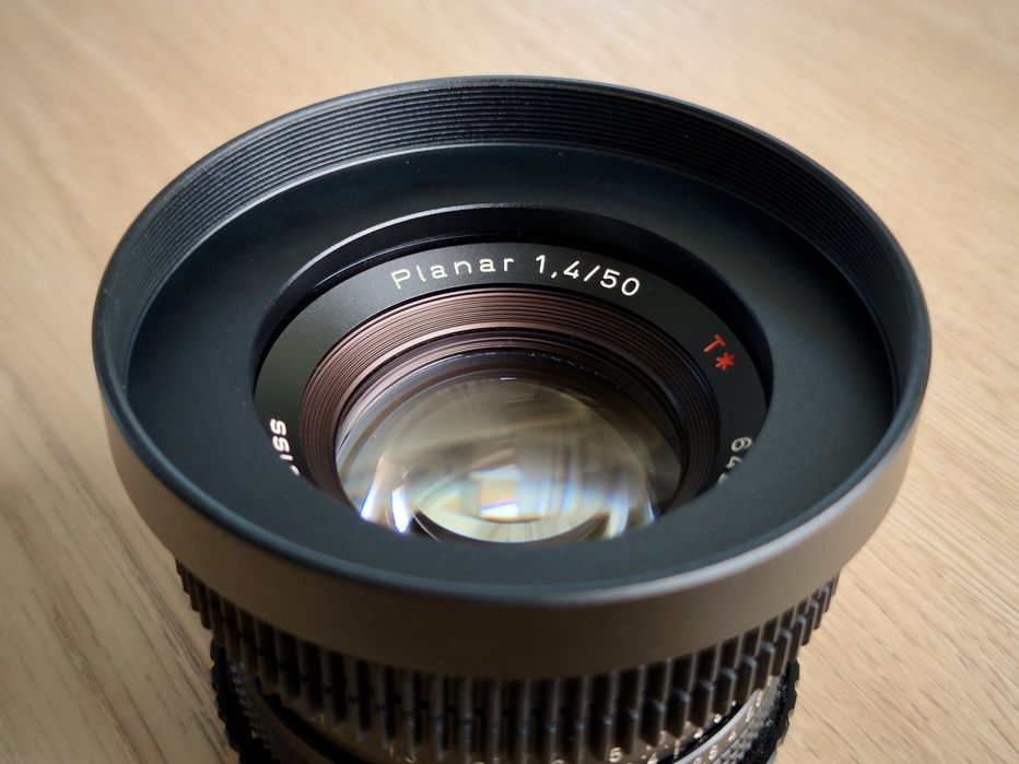 Obiektyw Carl Zeiss Contax 50mm F1.4 AEJ EF mount (Cine-modded)
