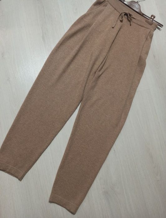 Lisa Yang тоненькие кашемировые брюки