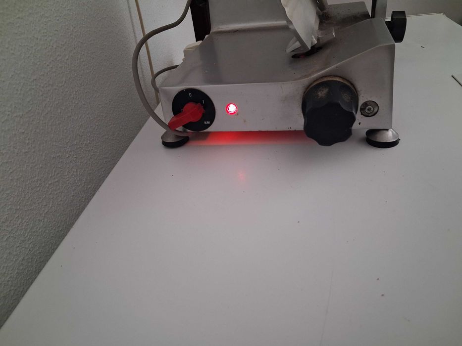 Fiambreira "profissional" em inox