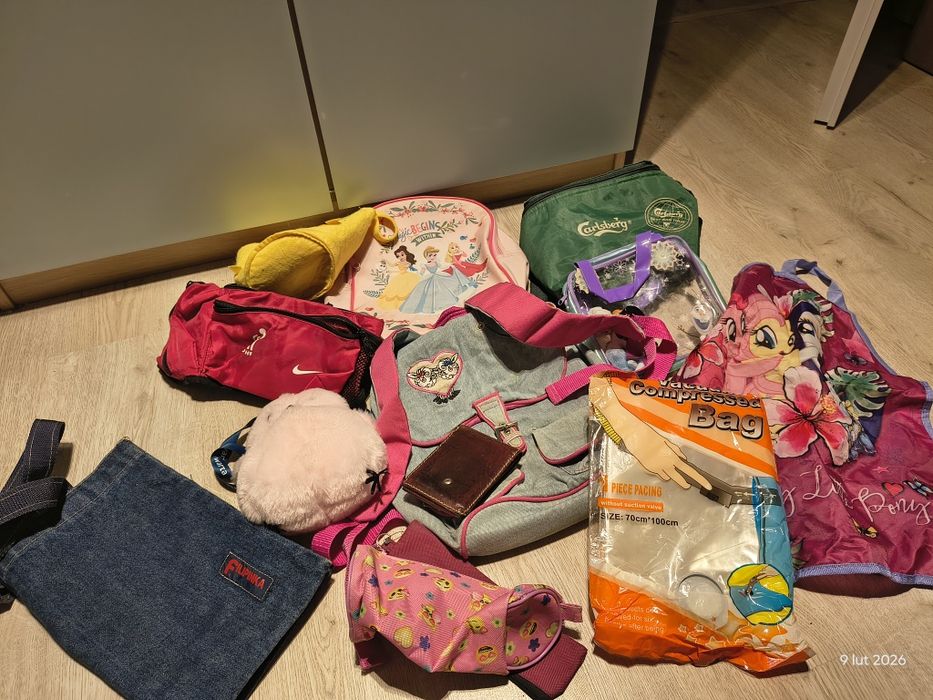 Torby plecaki piórniki i inne