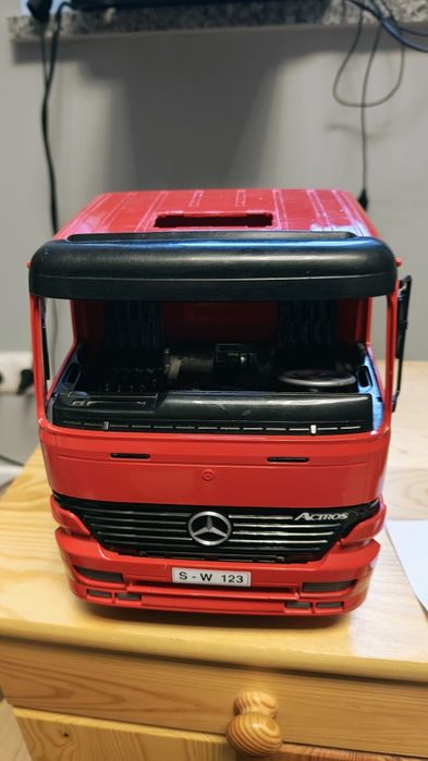 Bruder mercedes skrzynka