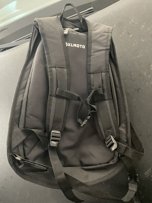 Mochila aérodinâmica XLMOTO