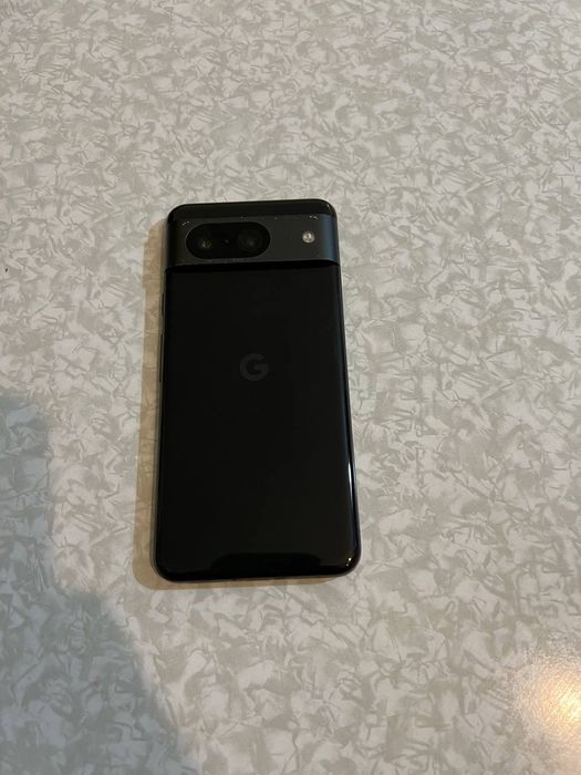 Телефон Google Pixel 8