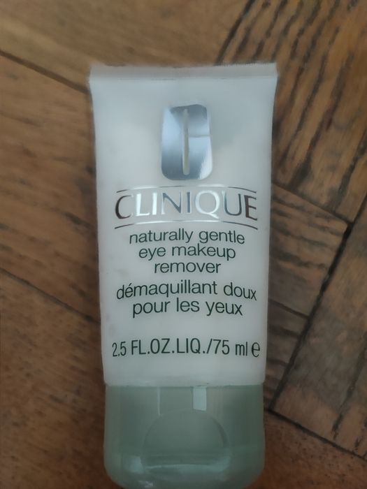 Clinique Naturally Gentle Eye Makeup Remover Delikatny lekki krem do d
