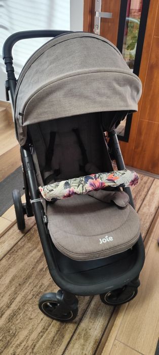Wózek spacerowy Joie