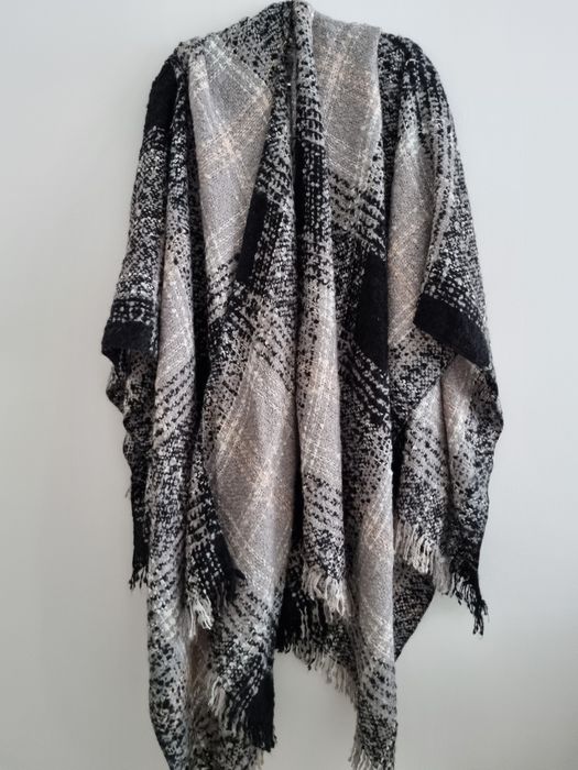Ponczo Dorothy Perkins
