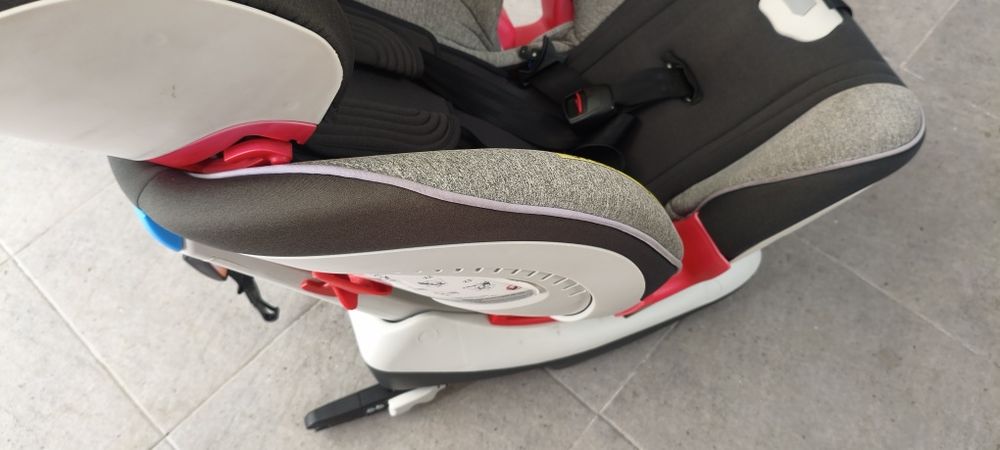 Cadeirinha auto para bebé