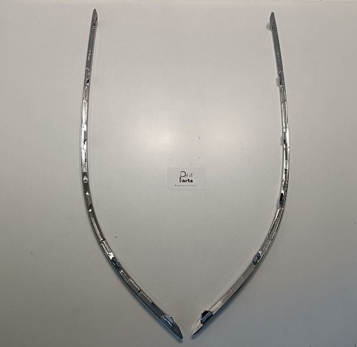 Conjunto de frisos Parachoque Frontal Mercedes w204