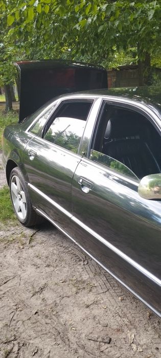 audi a8 d2 3.7газ бензін