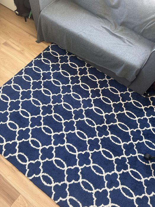 Tapete azul e branco 230x160cm