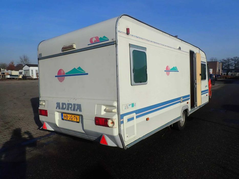 Caravana Hobby Kip LMC Tabbert Eriba Bergland Knaus Fendt Dethleffs diversos cores e modelos Loule Faro Sao Sebastiao