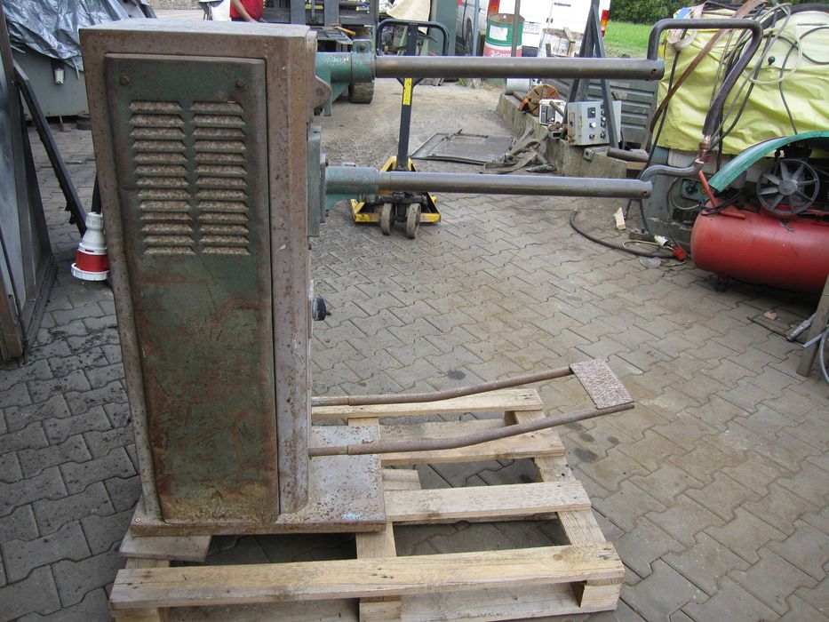 Zgrzewarka punktowa COMET P 15