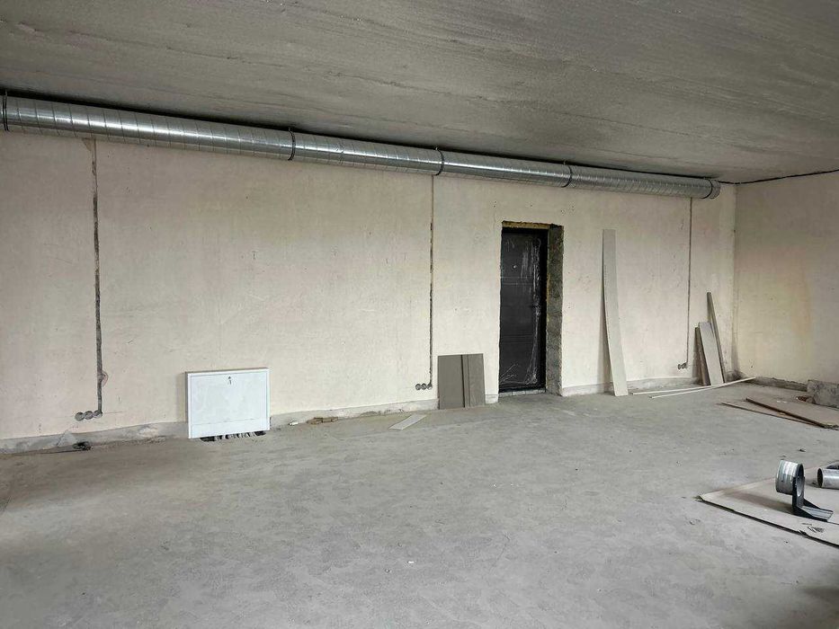 Продам фасадне приміщення 73 кв.м. вул. Набережна м. Вишгород