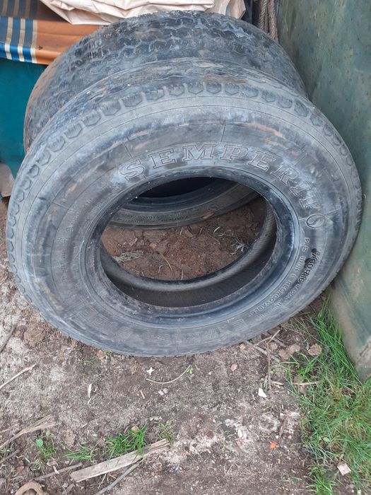 Pneus usados para reboques e mini tratores