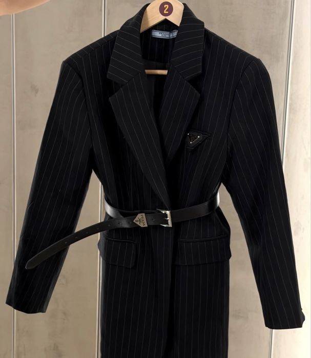 Пиджак прада чорний