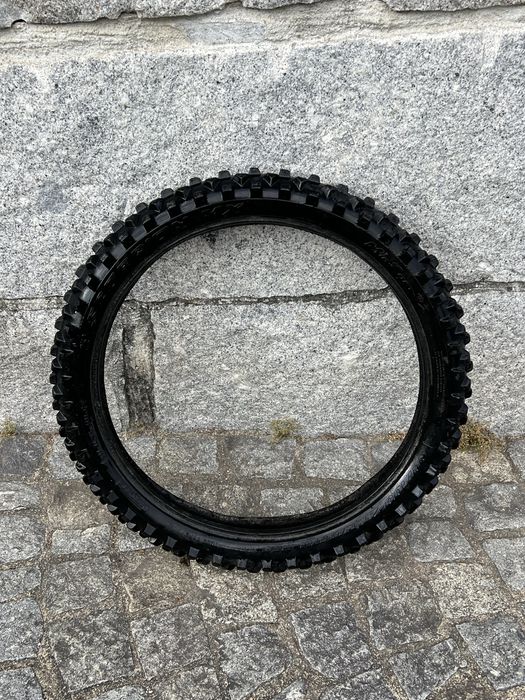 Pneu Dianteiro de Motocross Pirelli