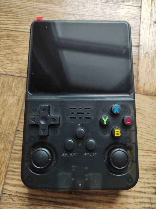 Konsola R36S Przenośna emulator System Linux 3,5 Cala ekran IPS 64G