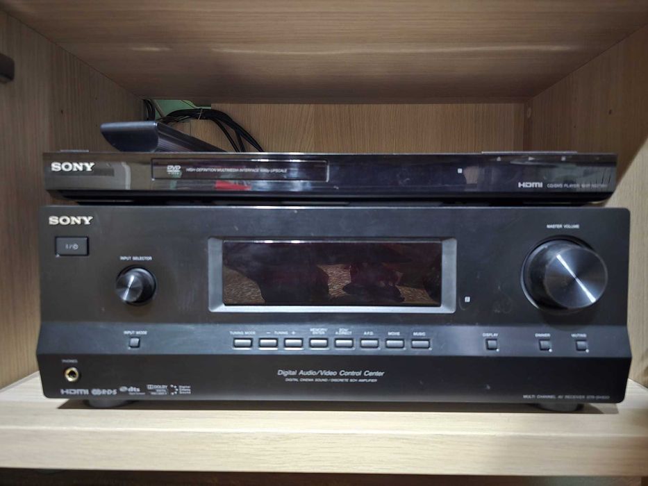 Zestaw Sony Amplituner STR-DH500, DVD DVP-NS718H oraz głośniki 5.0