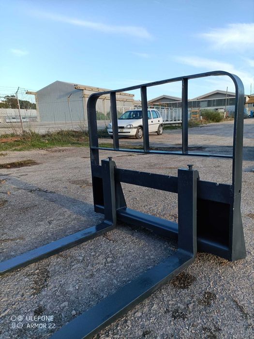 Porta paletes para mini pá tipo BobCat