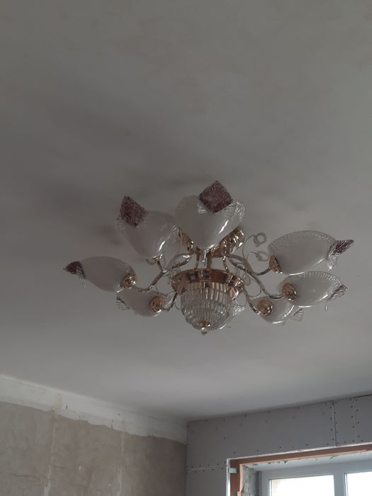 Люстра в зал (спальню)