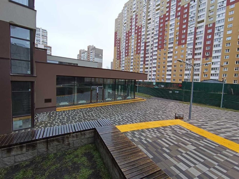 ЖК «Варшавський». Фасадне приміщення Open Space 116 м²