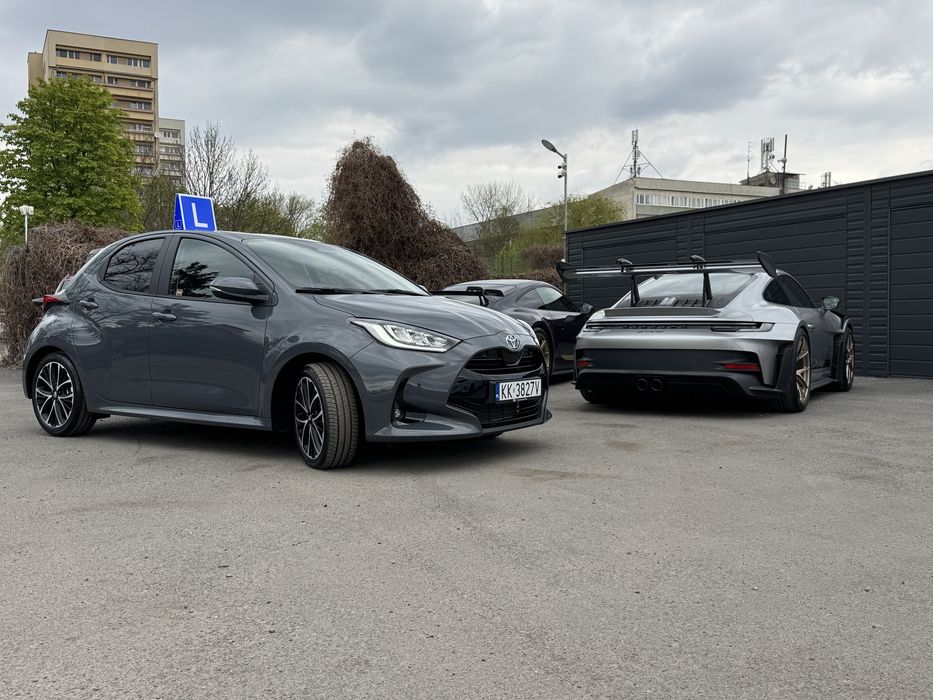 Jazdy doszkalające AUTOMAT – Kraków | Egzamin Balicka i Nowohucka | 18 lat doświadczenia | TOYOTA YARIS