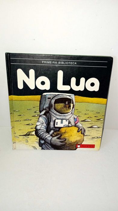Primeira Biblioteca - Na Lua