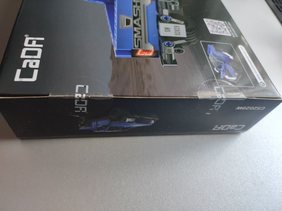 Конструктор автомобіль CaDA