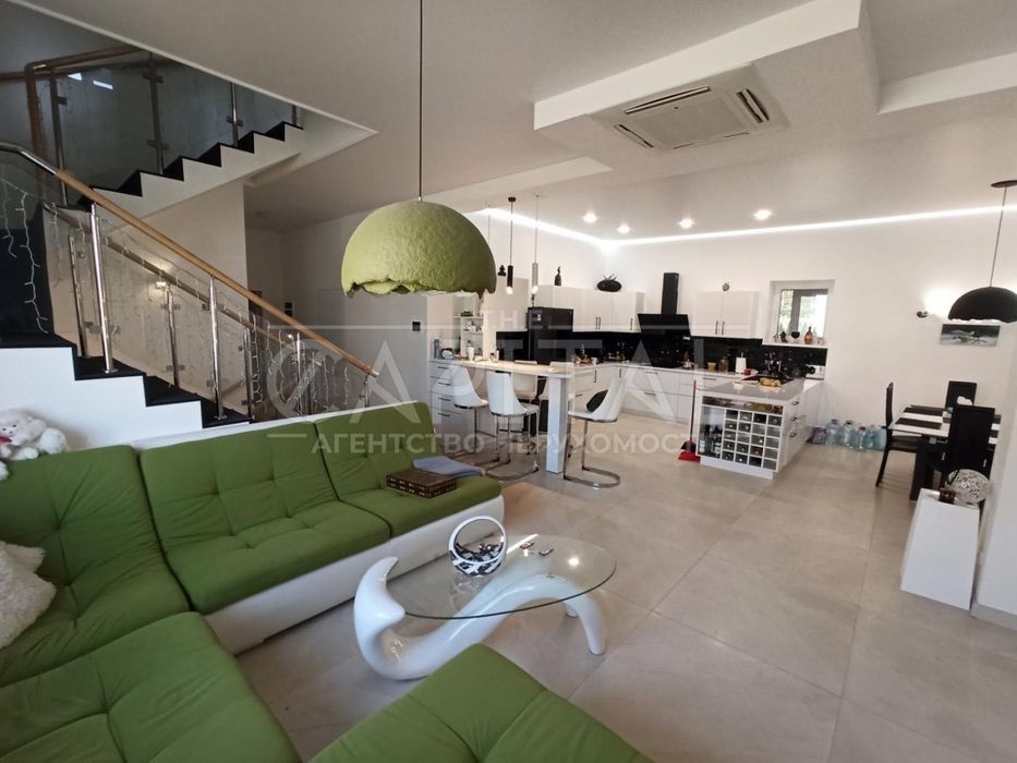 Віта-Поштова. АВТОНОМНІСТЬ на 1000% + Підвал. Будинок 3 спальні 250м2